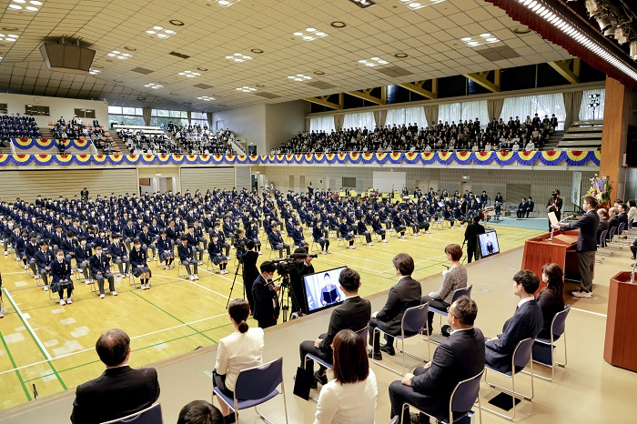 東京創價學園為第56屆新生舉行入學典禮。