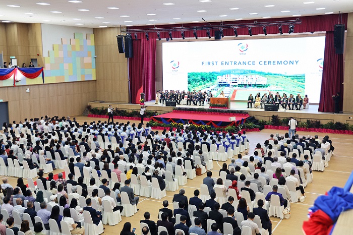 馬來西亞創價國際學校首屆入學典禮。