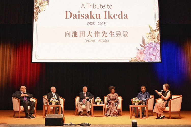 La Soka Gakkai de Malasia rinde homenaje a Daisaku Ikeda